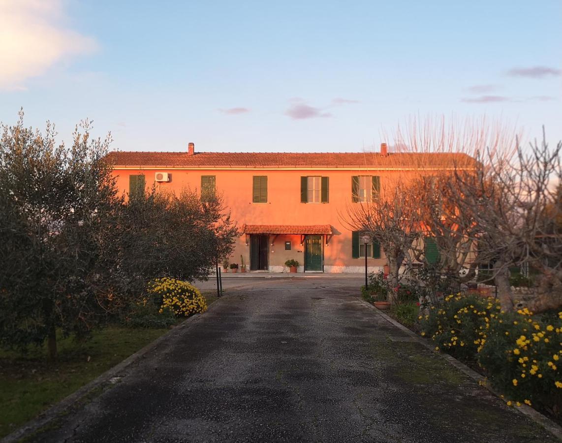 Eco House San Michele Hostel Borgo San Michele  ภายนอก รูปภาพ